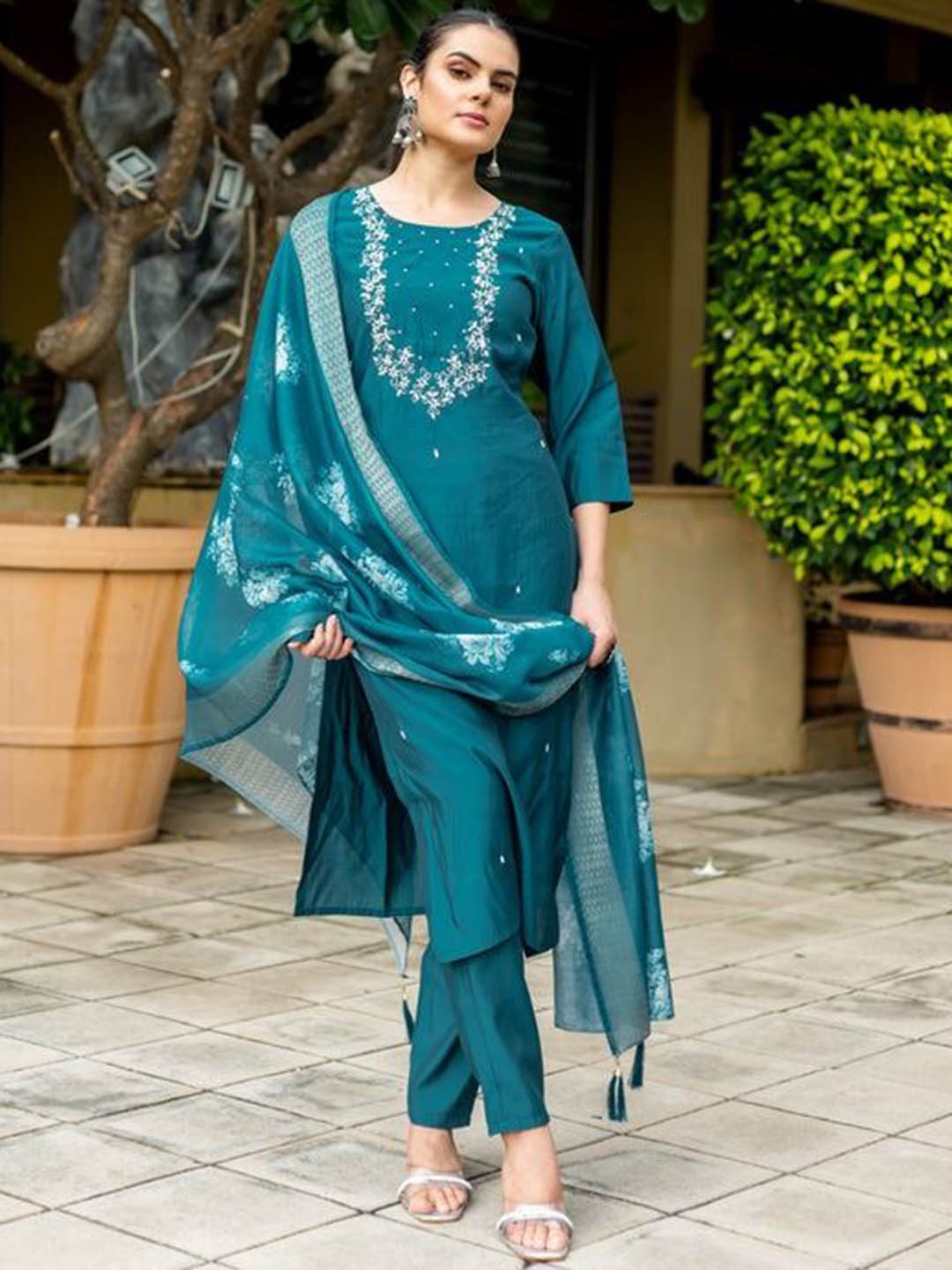 

Anouk Blue Floral Embroidered Zardozi Straight Kurta With Trousers And Dupatta