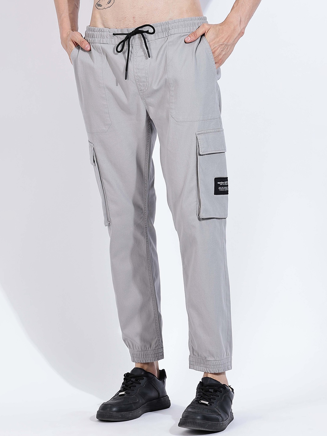 

HERE&NOW Men Slim Fit Mid - Rise Cargo Joggers, Grey