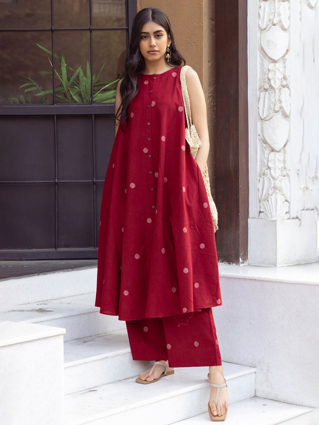 

GoSriKi Geometric Printed Round Neck A-Line Kurta With Palazzos, Red