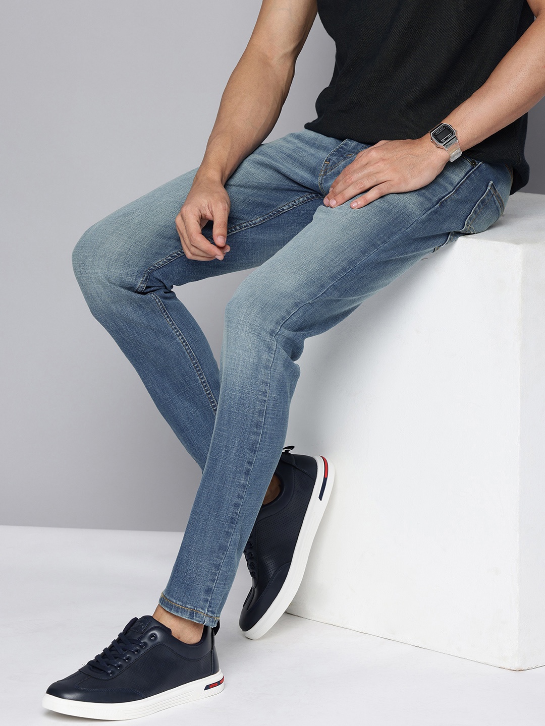 

Levis Men Skinny Tapered Fit Heavy Fade Stretchable Jeans, Blue