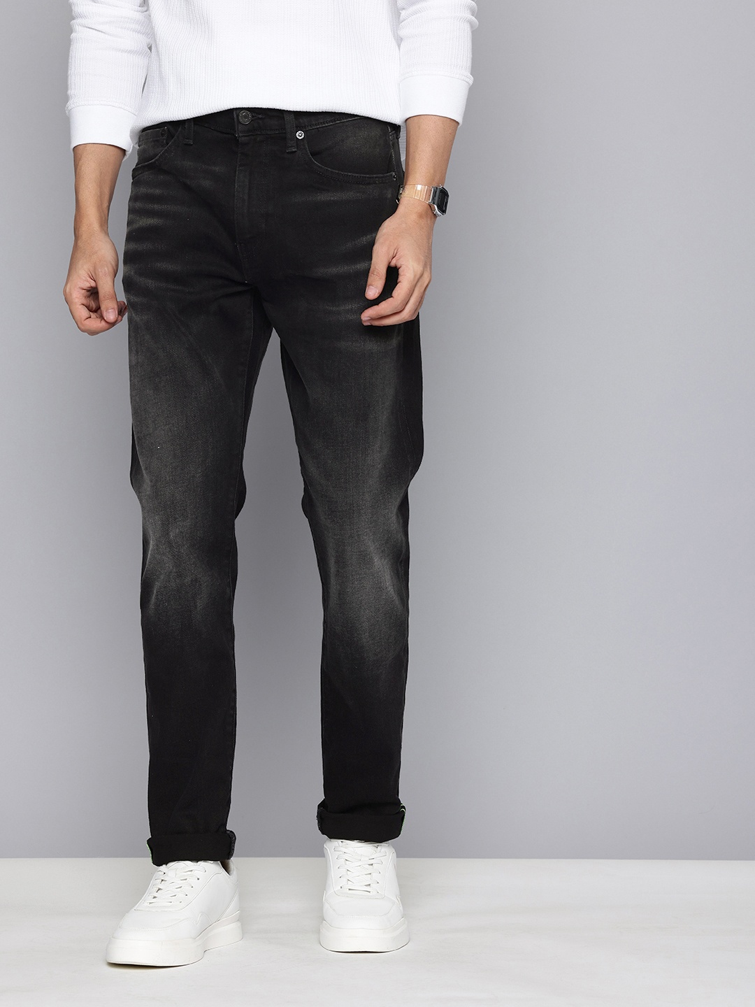 

Levis Men 512 Slim Tapered Fit Heavy Fade Stretchable Jeans, Black