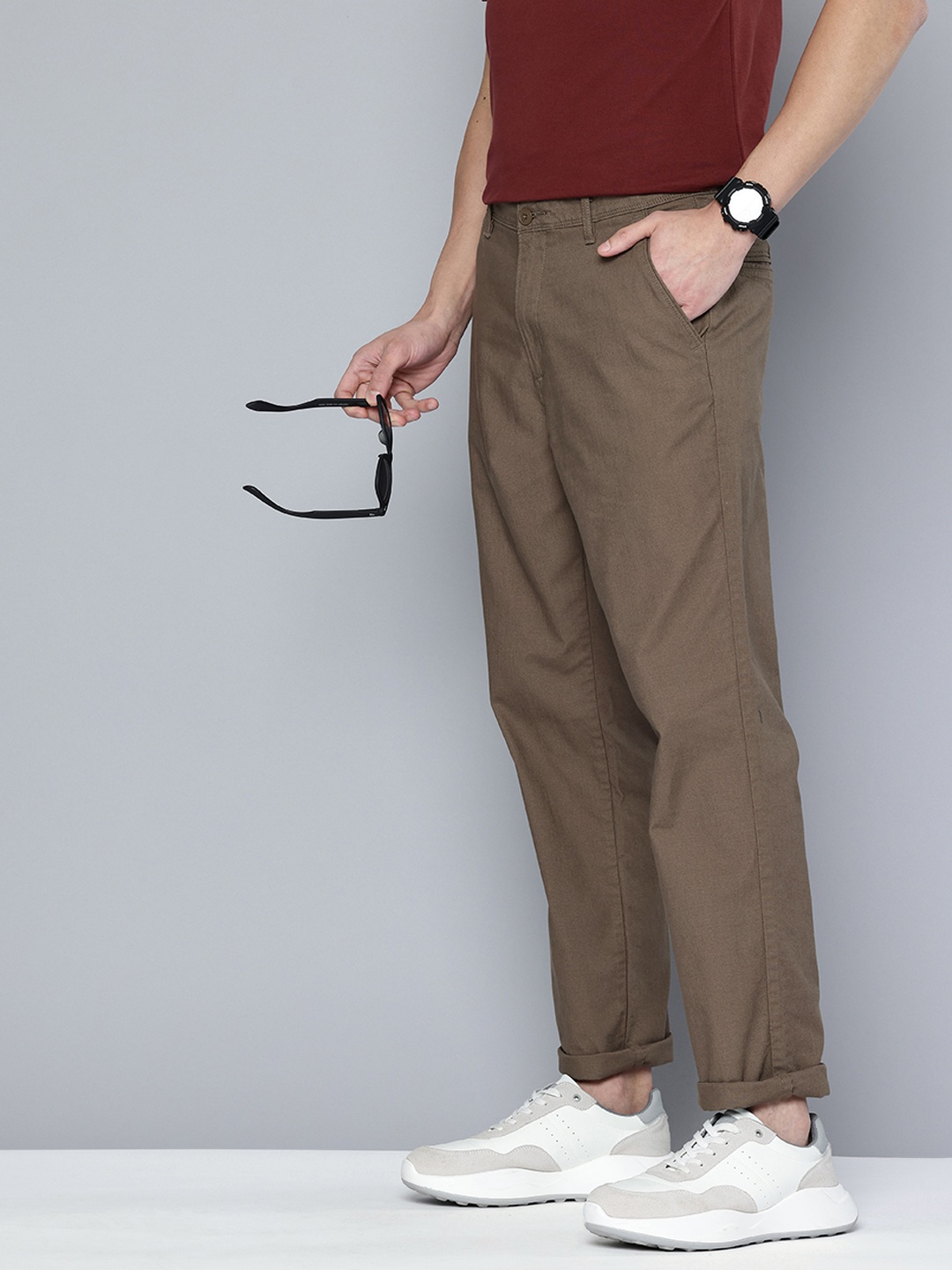 

Levis Men Straight Fit Chinos Trousers, Taupe