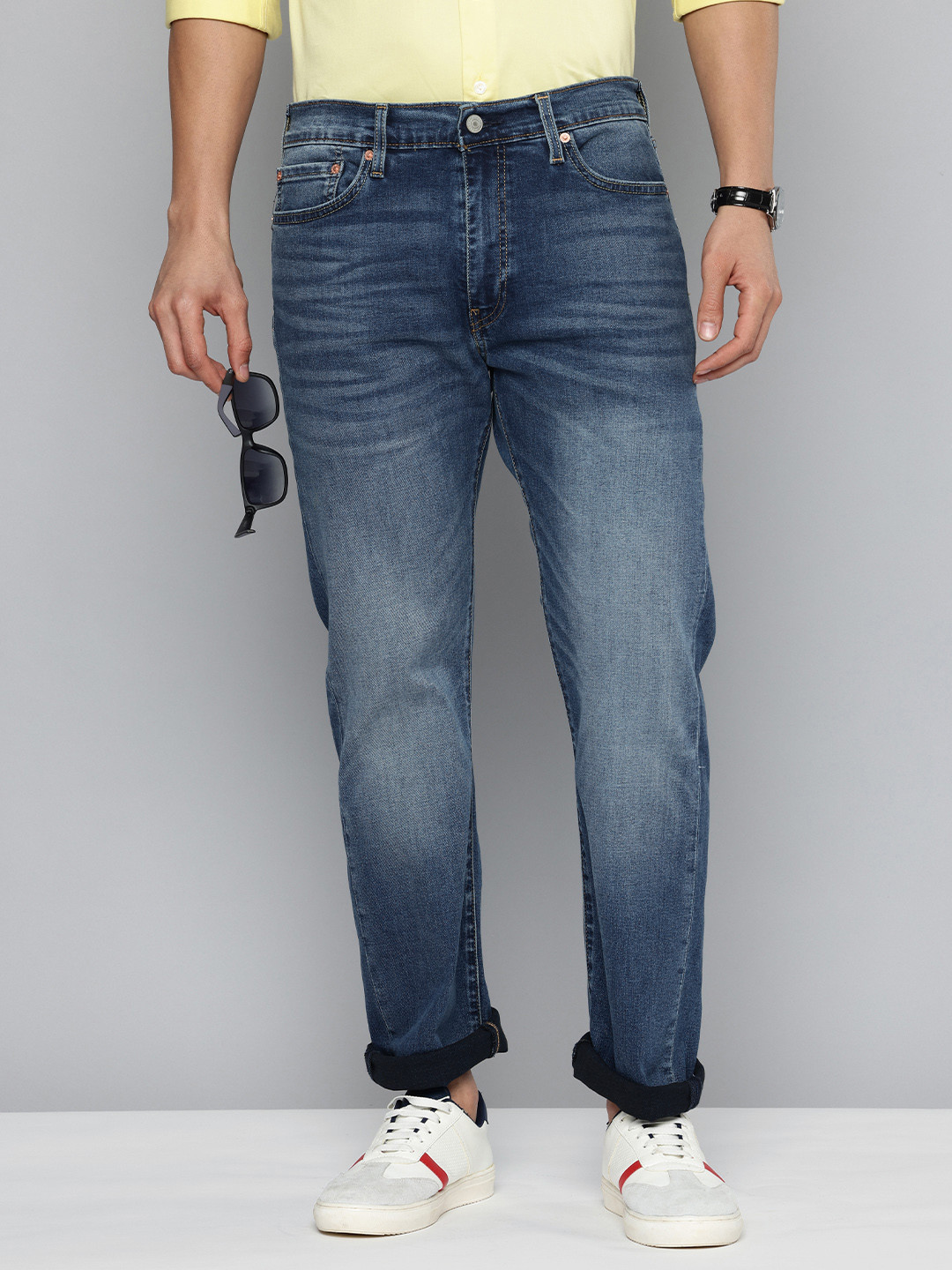 

Levis Men 513 Slim Straight Fit Heavy Fade Stretchable Jeans, Blue