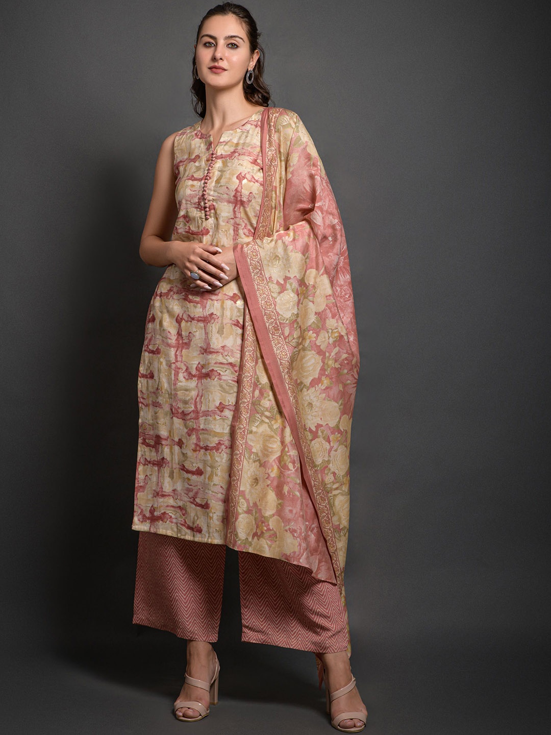 

SAZRIKA Abstract Printed Notched Neck Straight Kurta With Trouser and Dupatta, Peach