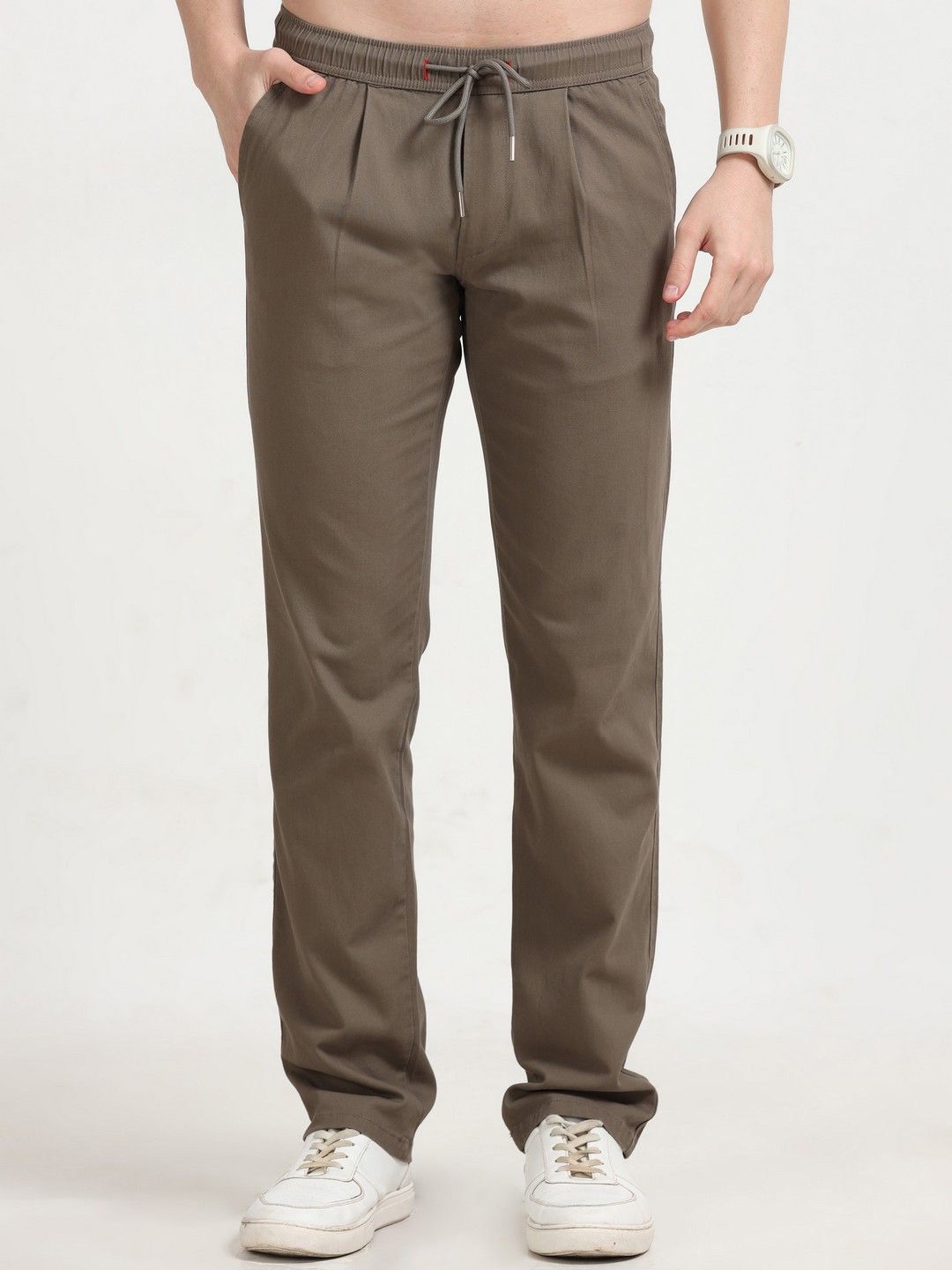 

NEVER NEUD Men Relaxed Straight Fit Lazy Linen Pleated Trousers, Brown
