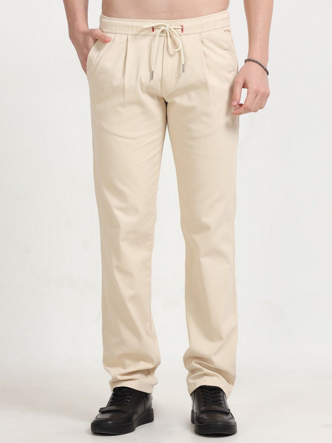 

NEVER NEUD Men Relaxed Straight Fit Lazy Linen Pleated Trousers, Beige