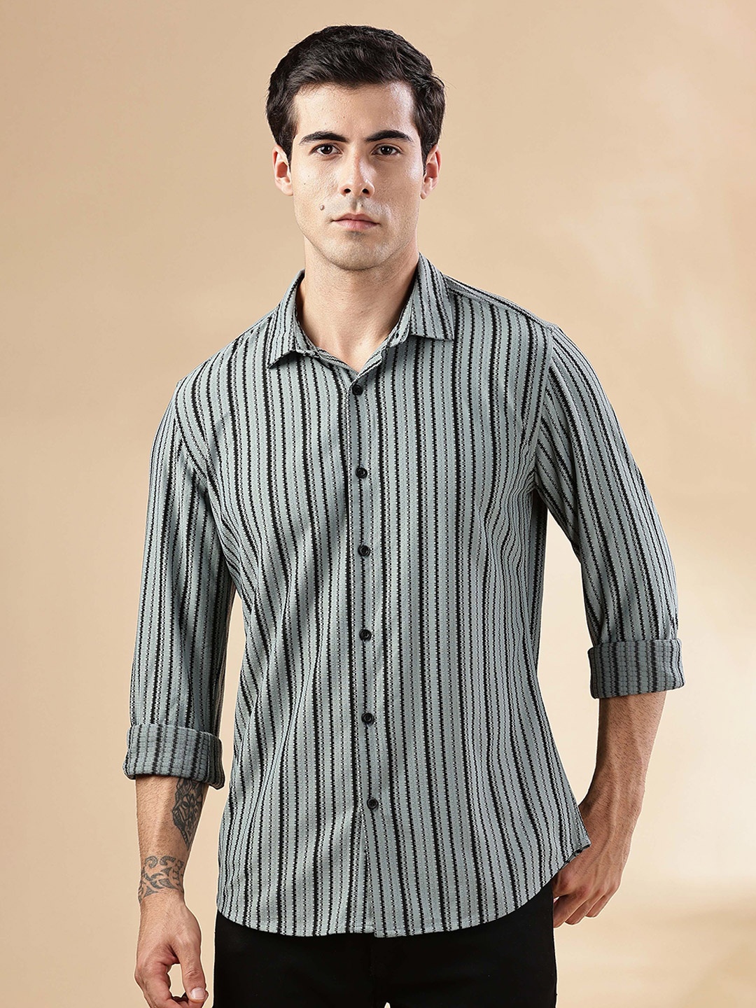 

HERE&NOW Men Slim Fit Cutaway Collar Vertical Striped Casual Shirt, Green