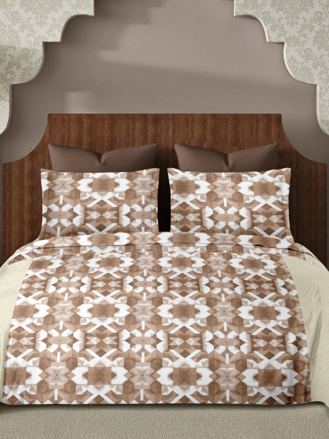 

Ariana Coffee Brown Geometric Printed 144 TC Cotton King Bedsheet Set 2.70 m x 2.70 m