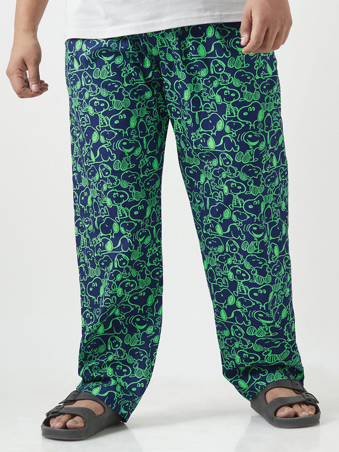 

Bewakoof Plus Official Peanuts Merchandise Men All Over Printed Lounge Pants, Blue