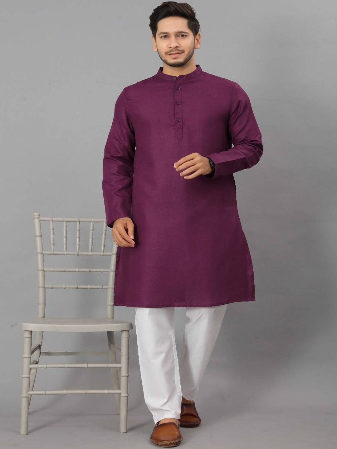 

Odd By Poshaak Men Solid Cotton Regular Kurta, Burgundy