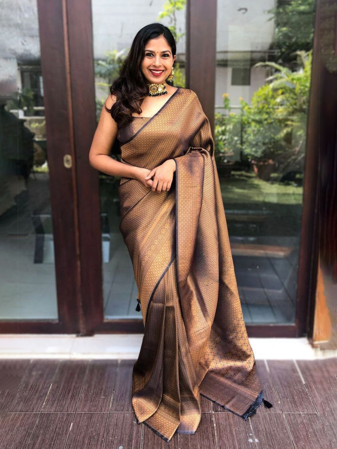 

Taslar Woven Design Zari Pure Silk Banarasi Saree, Black