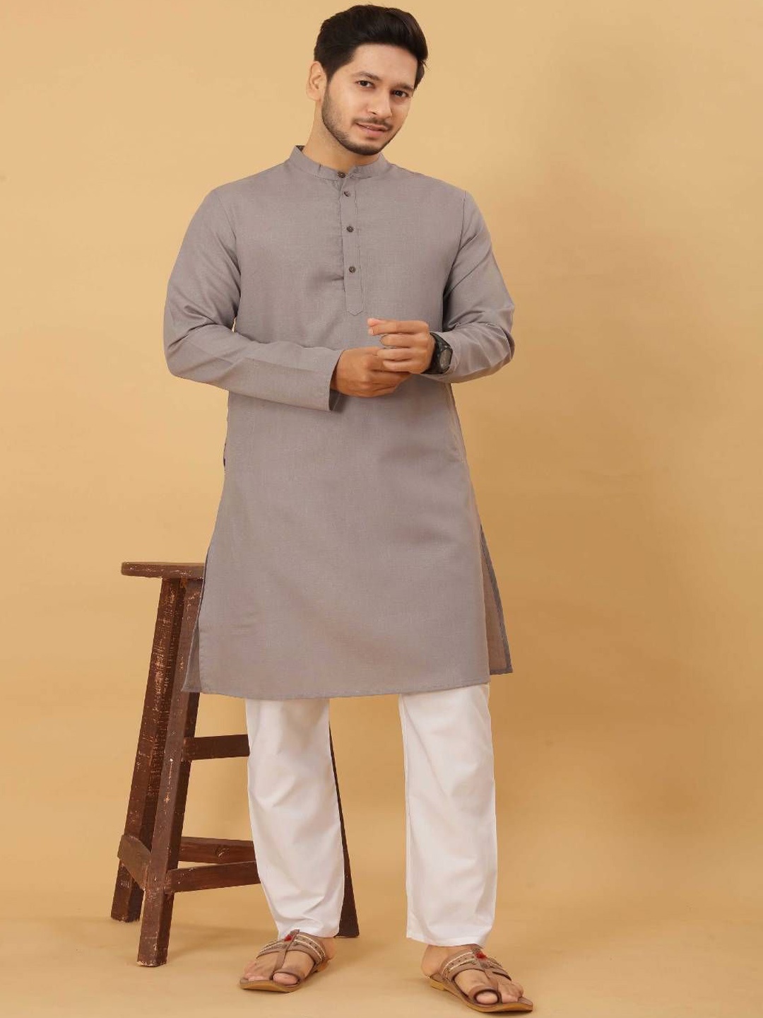

Odd By Poshaak Men Solid Cotton Regular Kurta, Grey