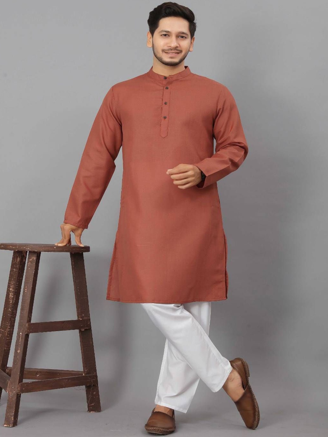 

Odd By Poshaak Men Solid Cotton Regular Kurta, Rust