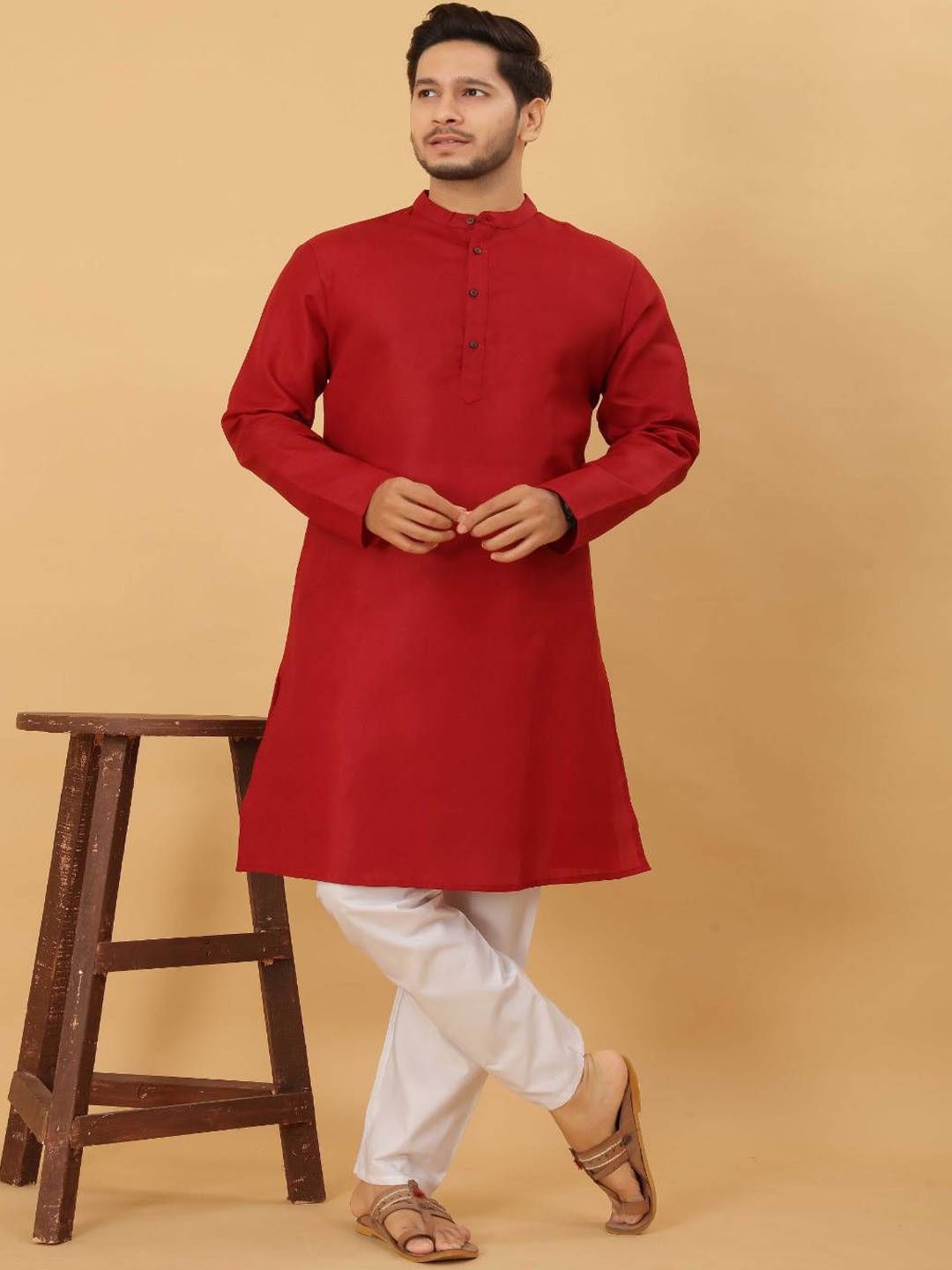 

Odd By Poshaak Men Solid Cotton Regular Kurta, Red