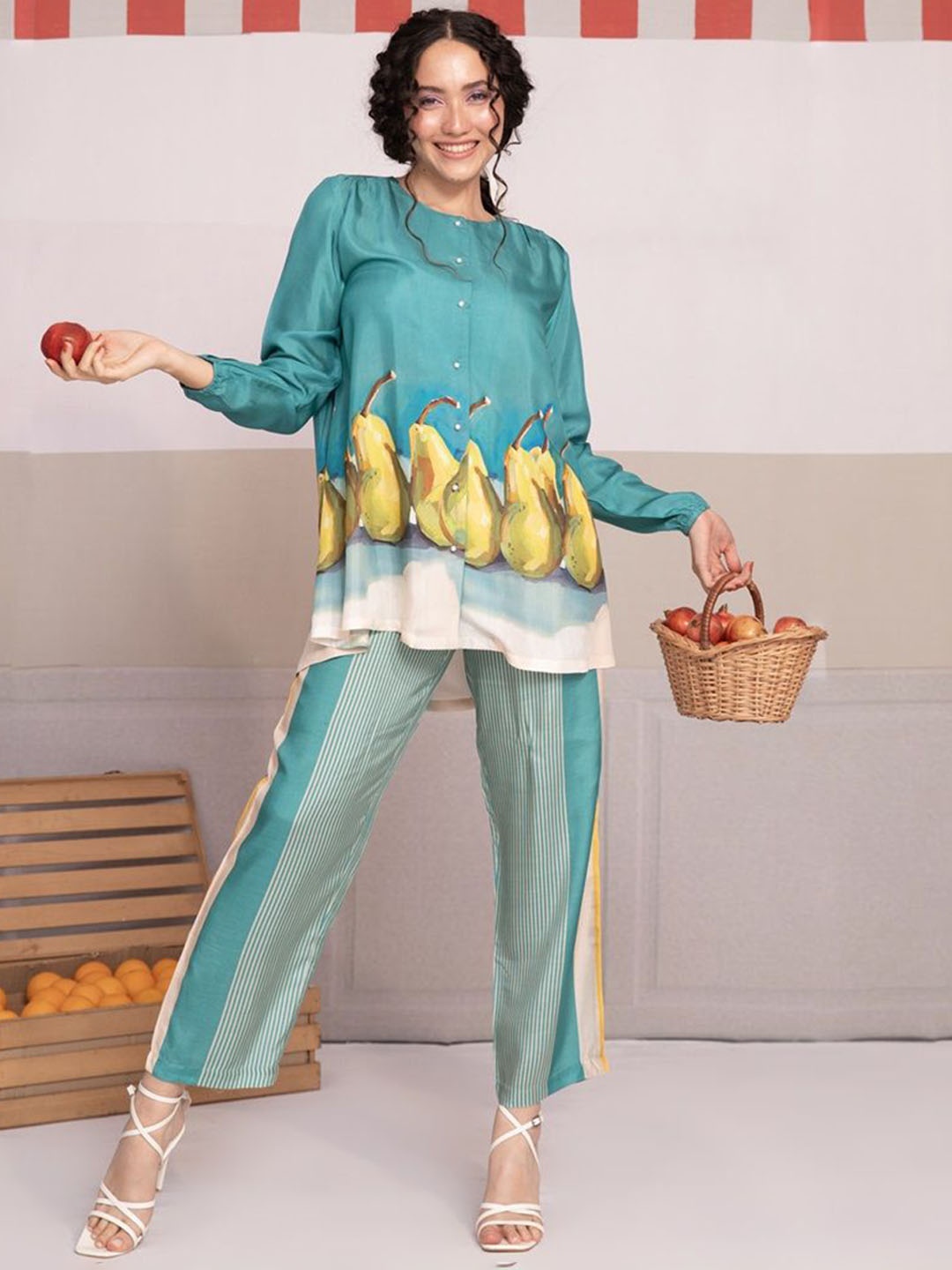 

Bannos Swagger Green Printed Tunic With Trouser