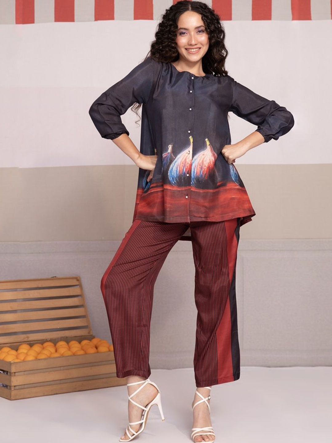 

Bannos Swagger Black Fruit Printed Tunic With Trouser