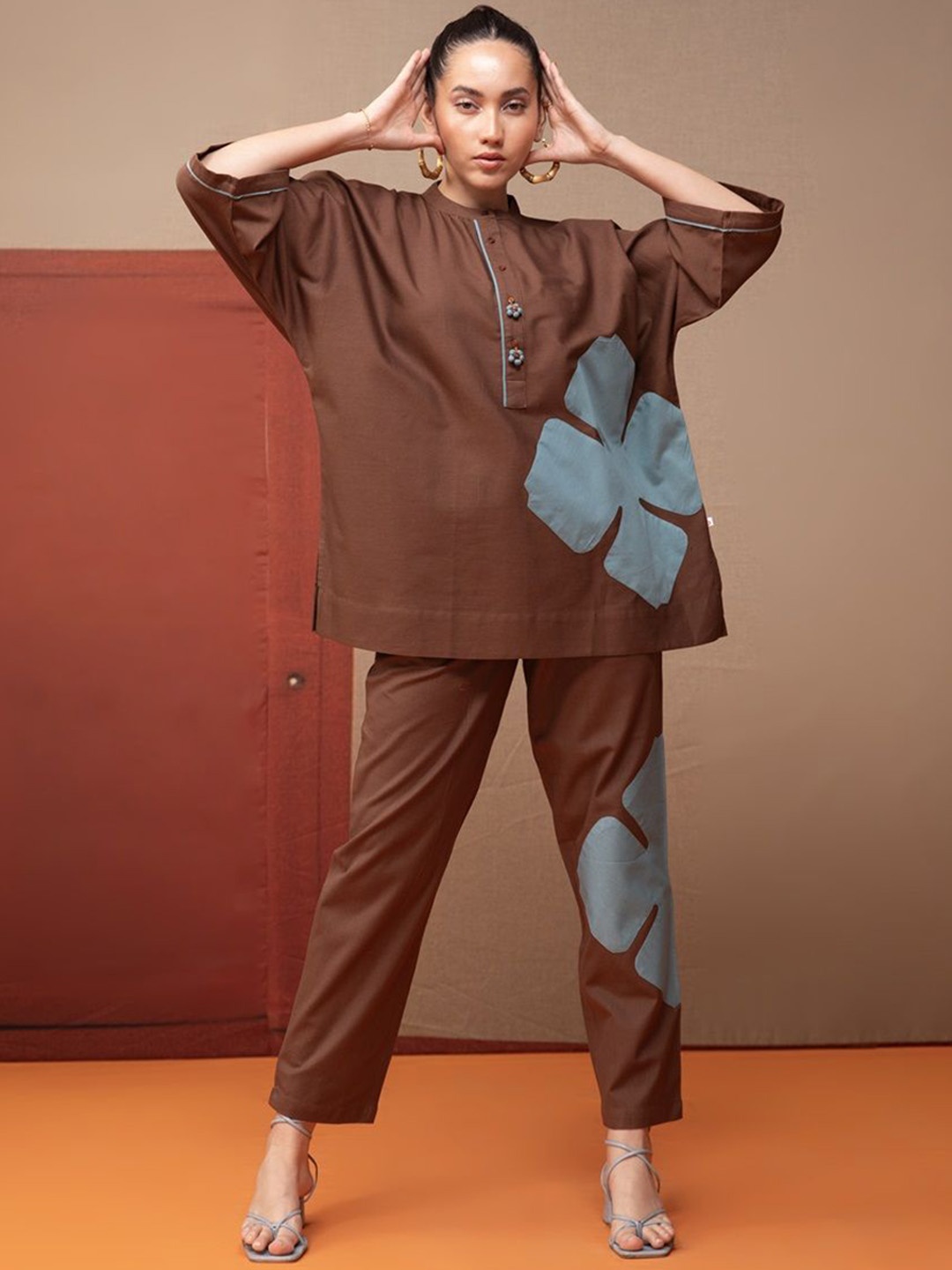 

Bannos Swagger Brown Applique-Detail Pure Cotton Tunic With Trouser