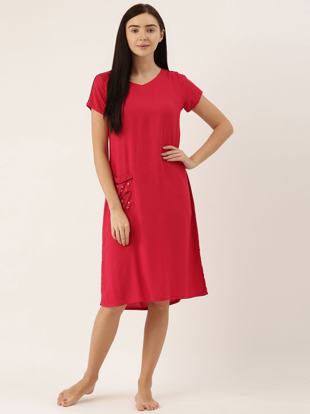 

Bannos Swagger Women Solid V-Neck Nightdress, Red