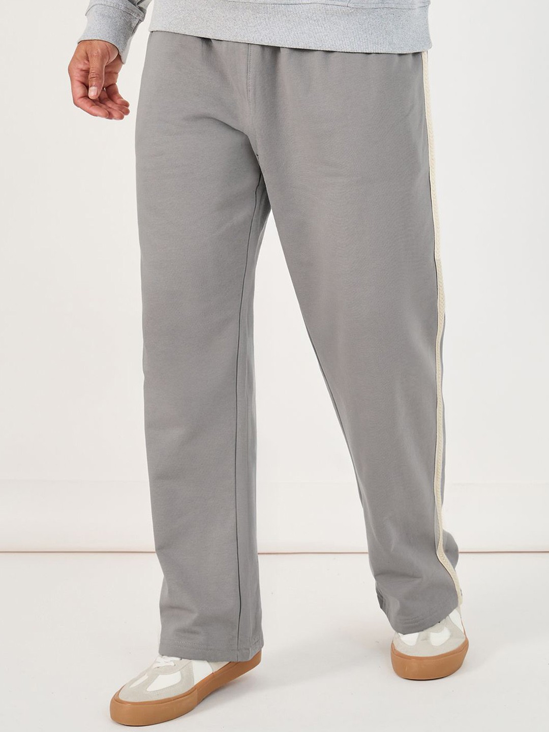 

Styli Men Oversized Fit Taped Open Hem Jogger, Grey
