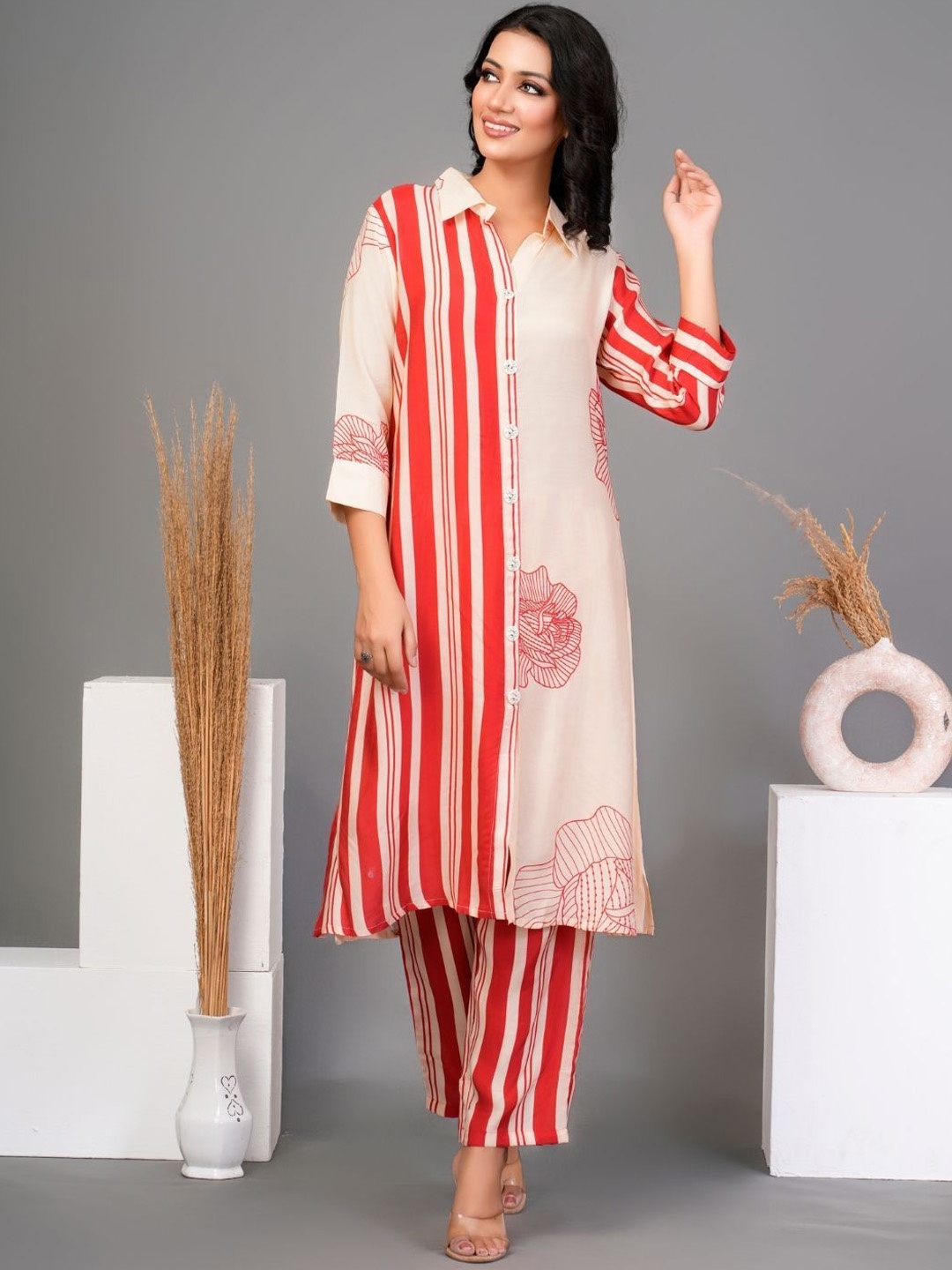 

Kaftanize Striped Cotton Silk Straight Kurta with Trousers, Cream