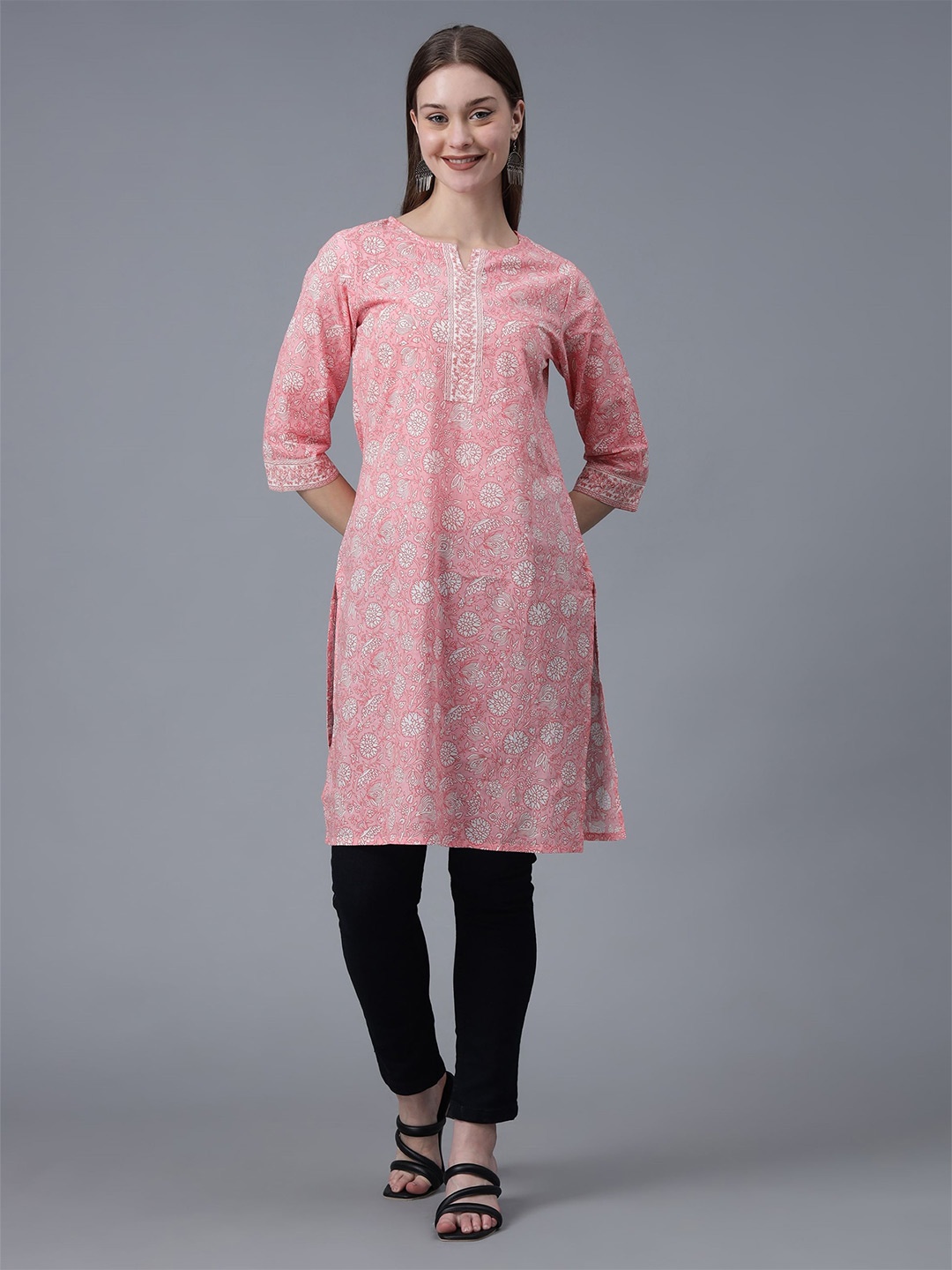 

StyleOcean Floral Printed Straight Pure Cotton Kurtas, Pink