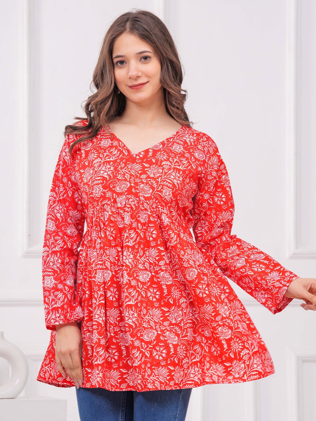 

MF ERA Women Jaipuri Floral Printed Pure Cotton Kurti, Red