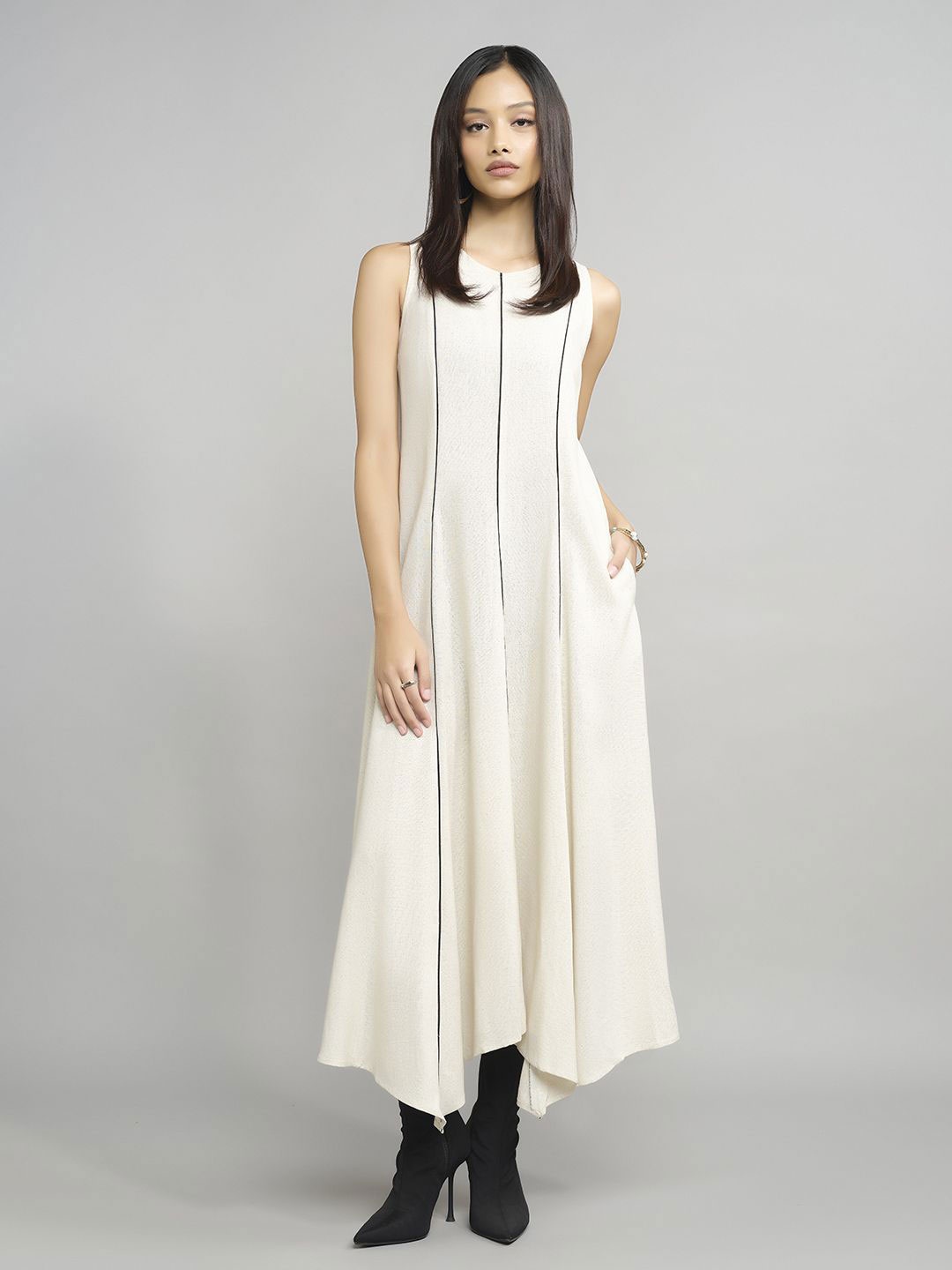 

AND Women V-Neck Maxi Dress, Off white