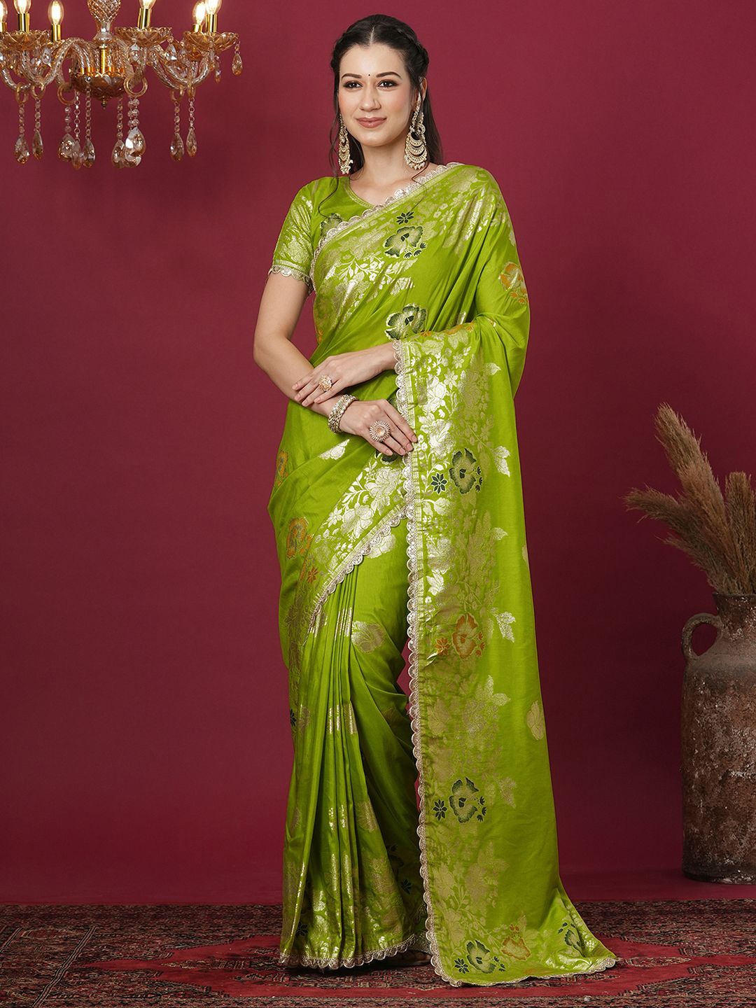 

Satrani Woven Design Zari Banarasi Saree, Green