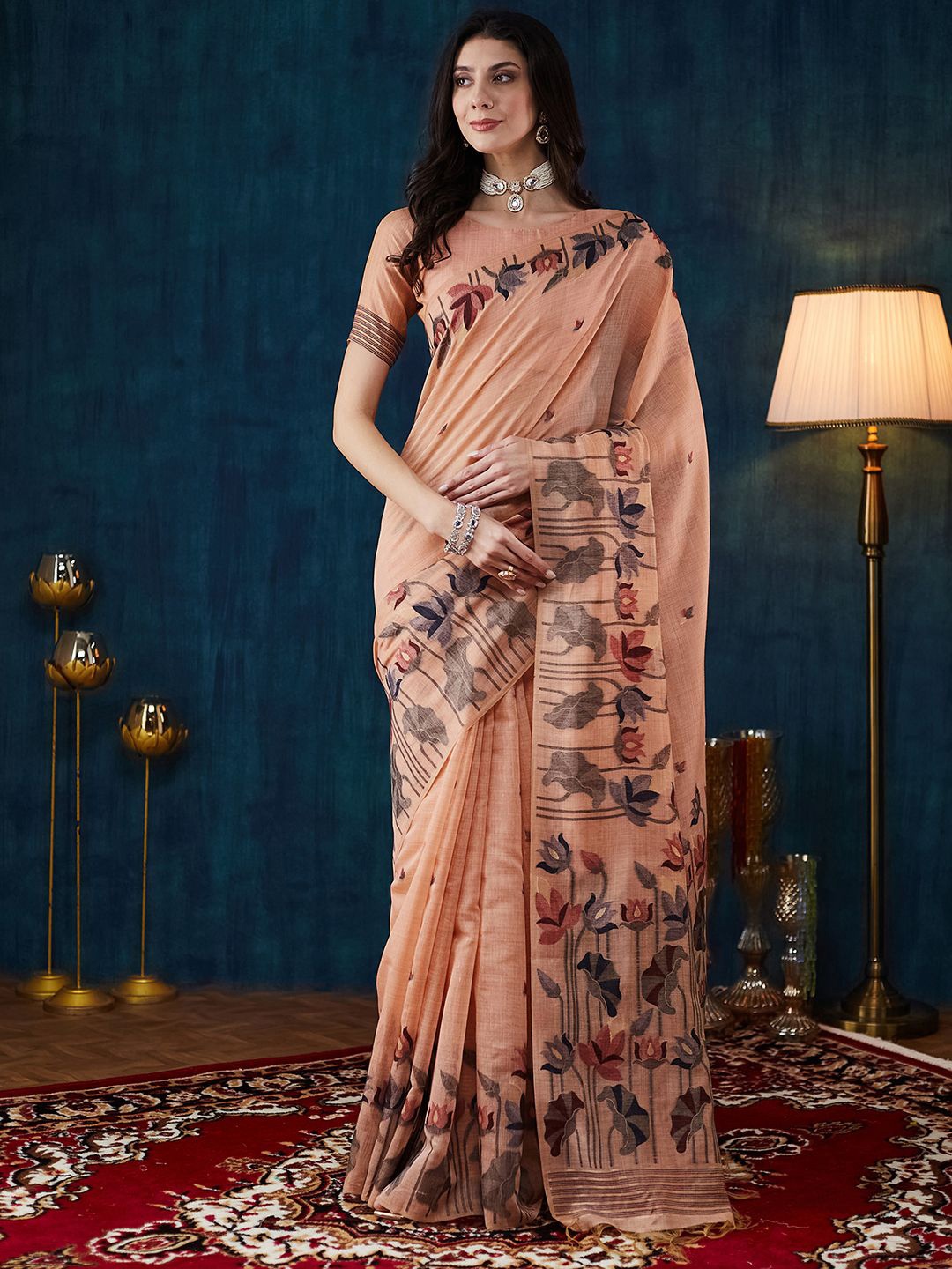 

Satrani Woven Design Floral Saree, Peach