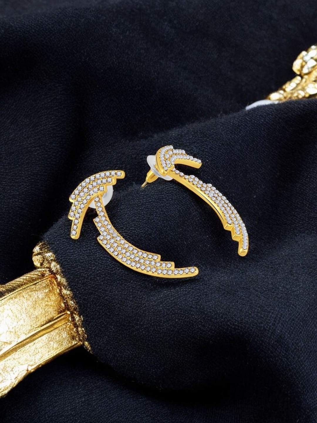 

Mahi Gold-Plated Artificial Stones Studded Contemporary Drop Earrings