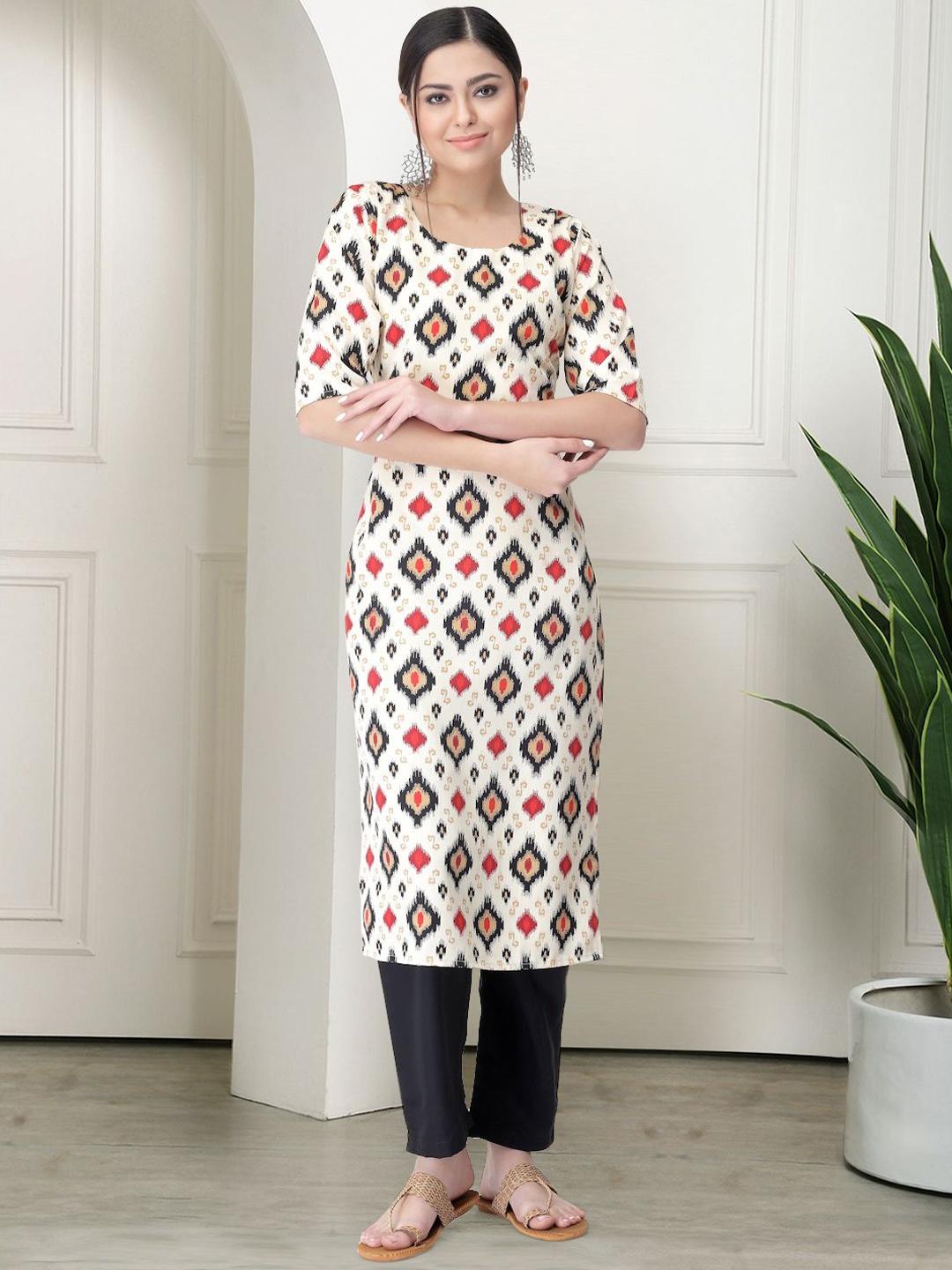 

7Threads Geometric Printed Round Neck Kurta With Trousers, White