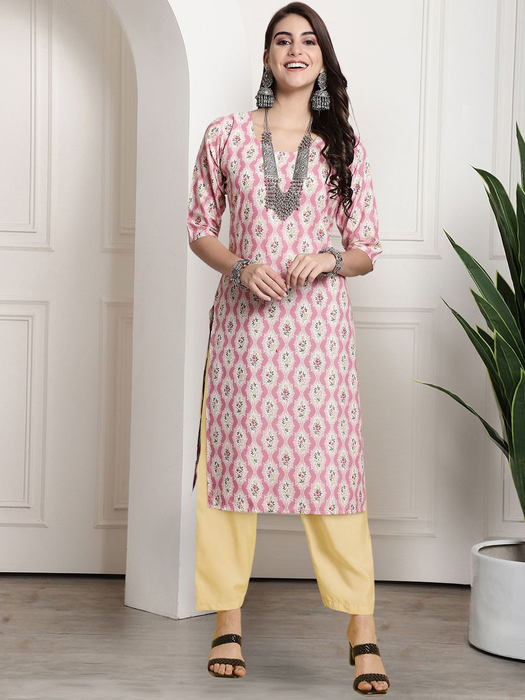 

7Threads Ethnic Motifs Printed Round Neck Kurta With Trousers, Peach