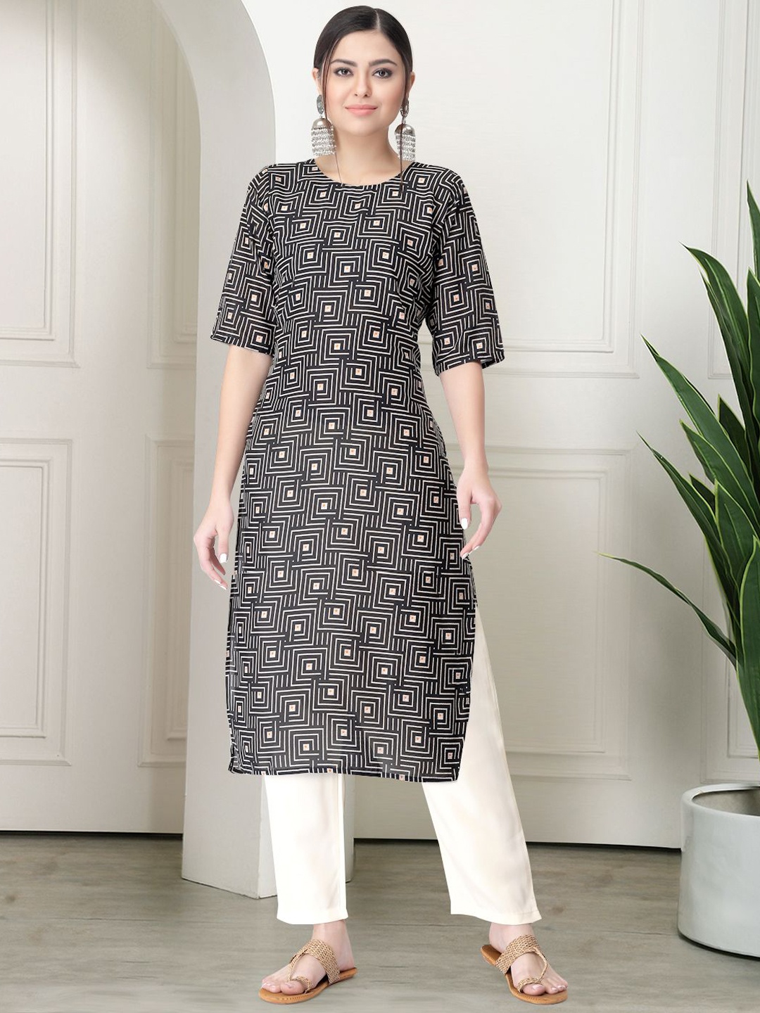 

7Threads Geometric Printed Round Neck Kurta With Trousers, Black