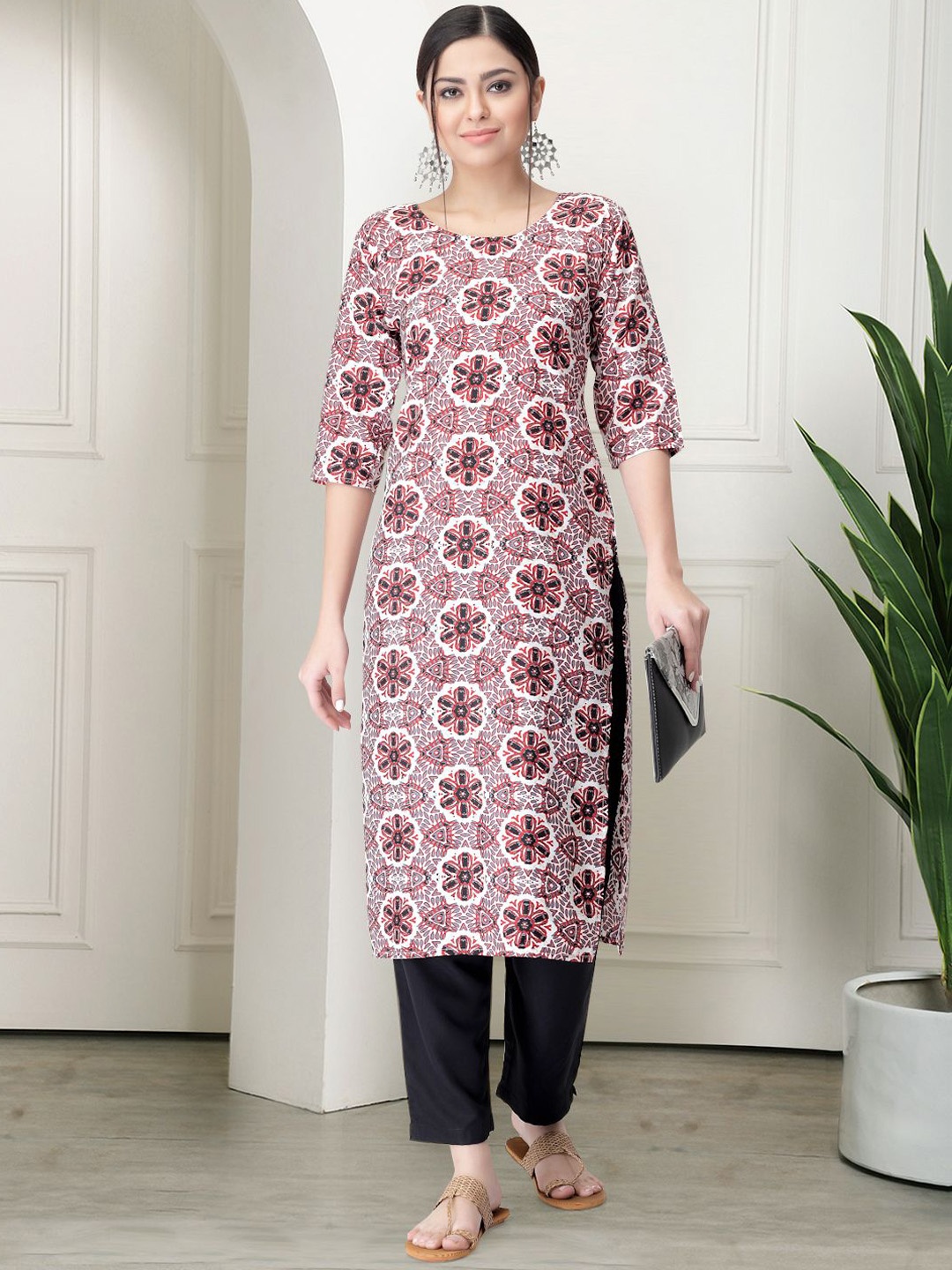 

7Threads Ethnic Motifs Printed Round Neck Kurta With Trousers, Red