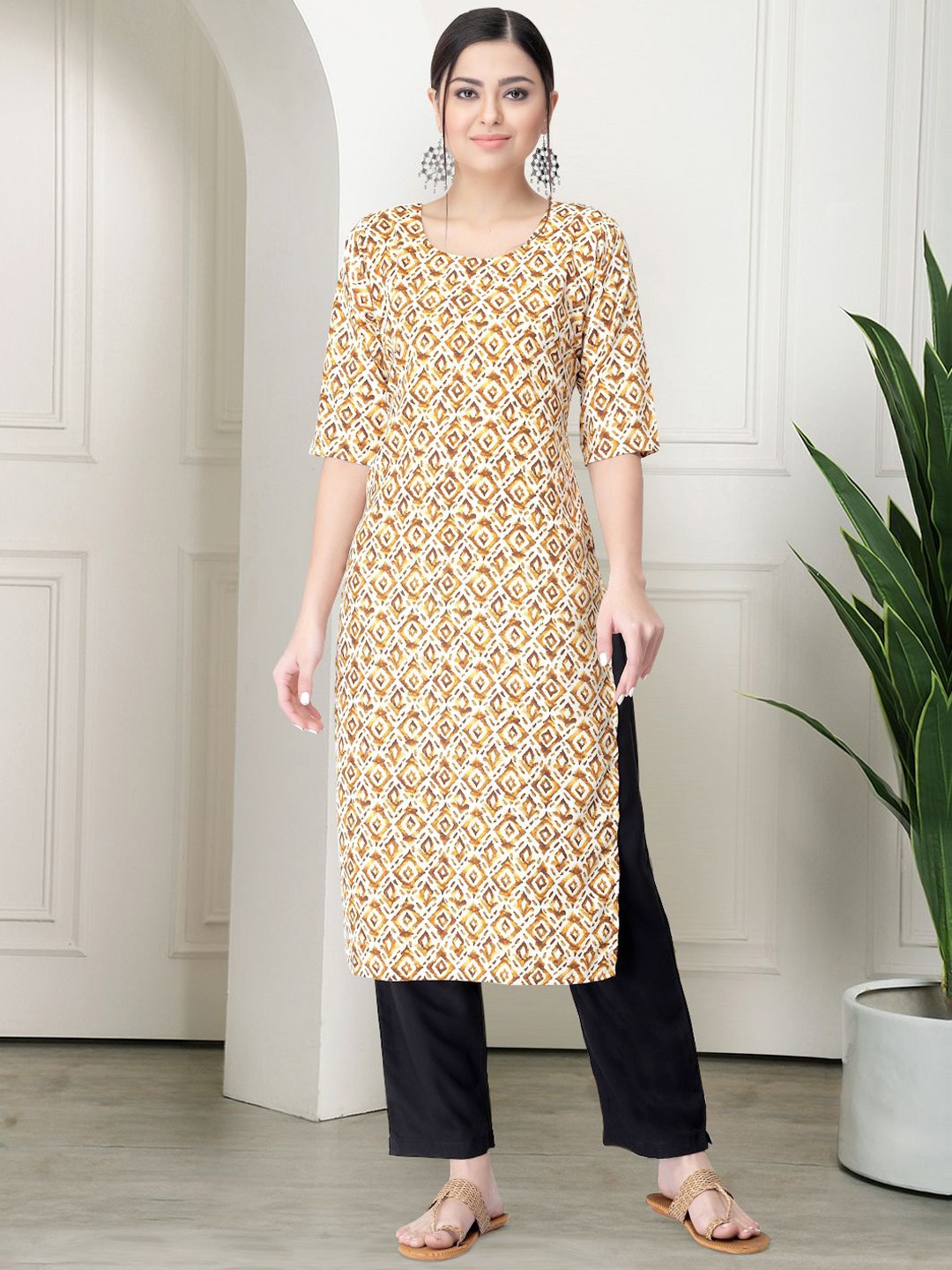 

7Threads Ethnic Motifs Printed Round Neck Kurta With Trousers, Beige