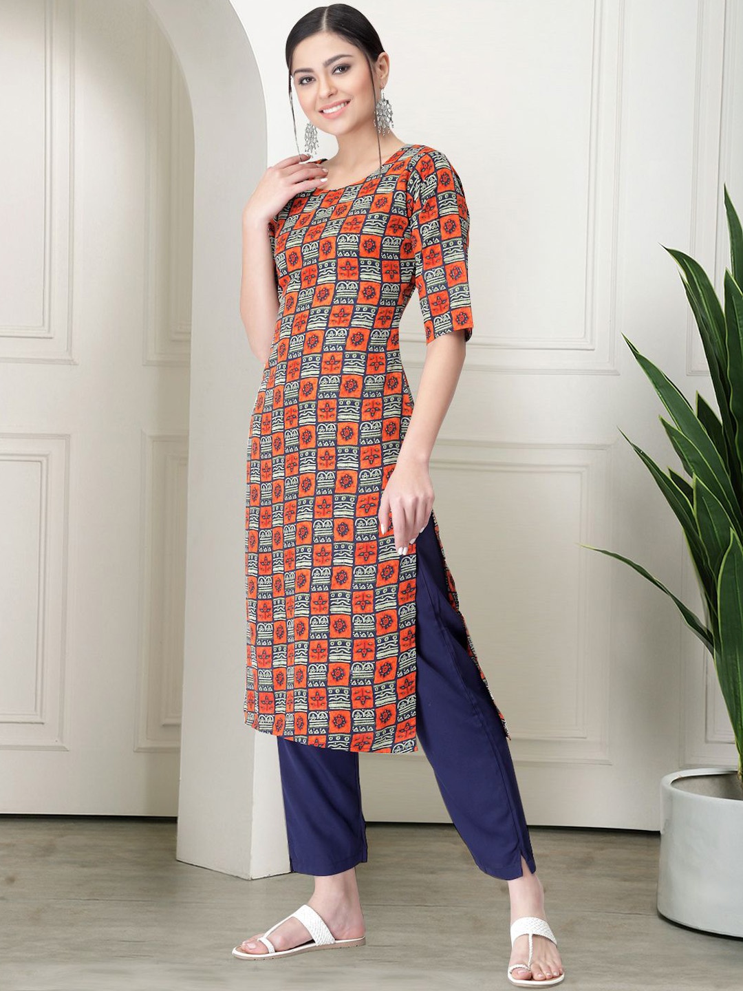 

7Threads Ethnic Motifs Printed Round Neck Kurta With Trousers, Orange