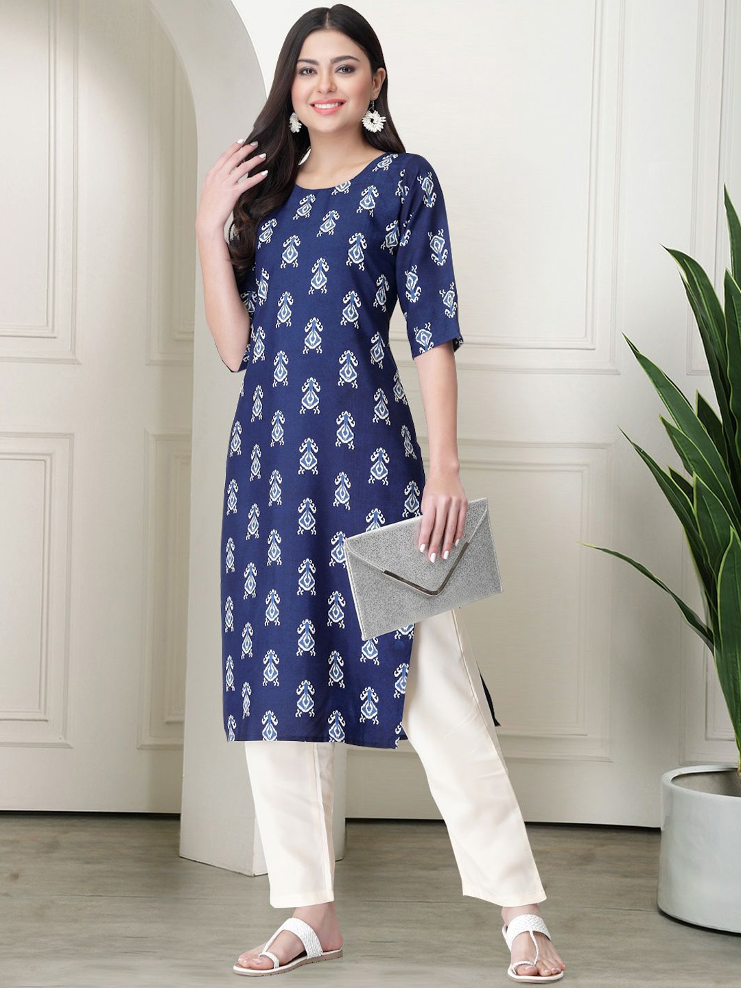 

7Threads Ethnic Motifs Printed Round Neck Kurta With Trousers, Blue