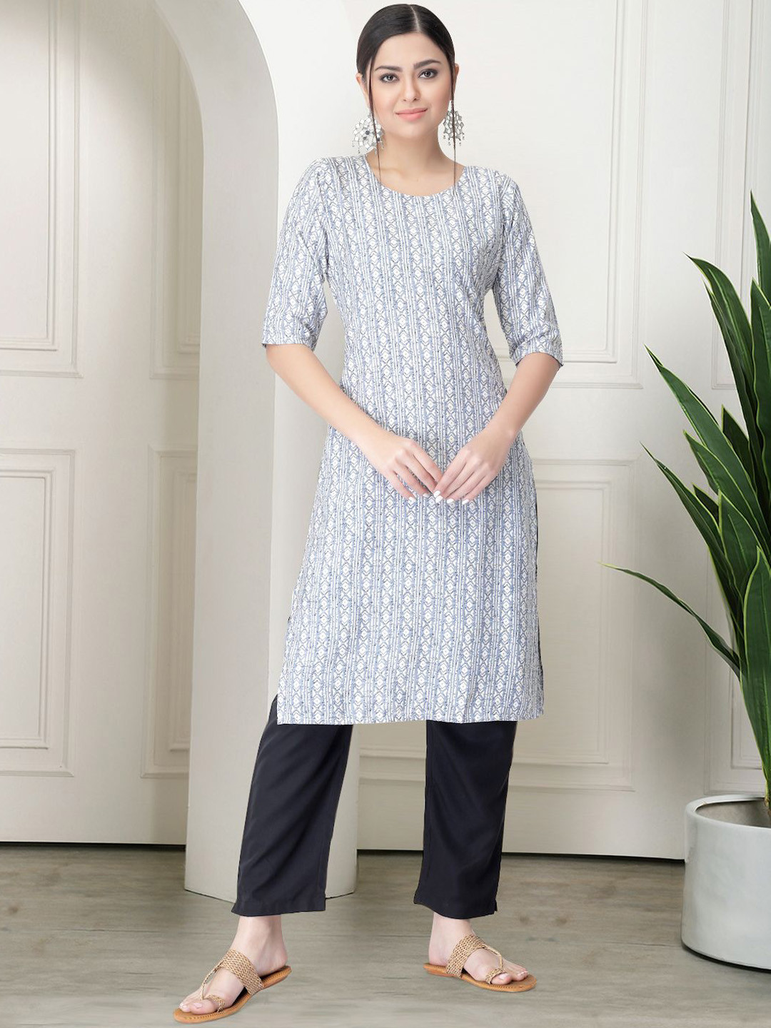 

7Threads Ethnic Motifs Printed Round Neck Kurta With Trousers, White