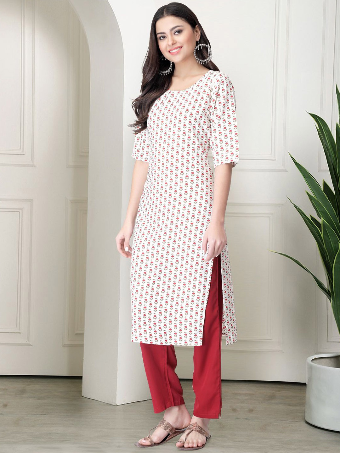 

7Threads Floral Printed Round Neck Kurta With Trousers, White
