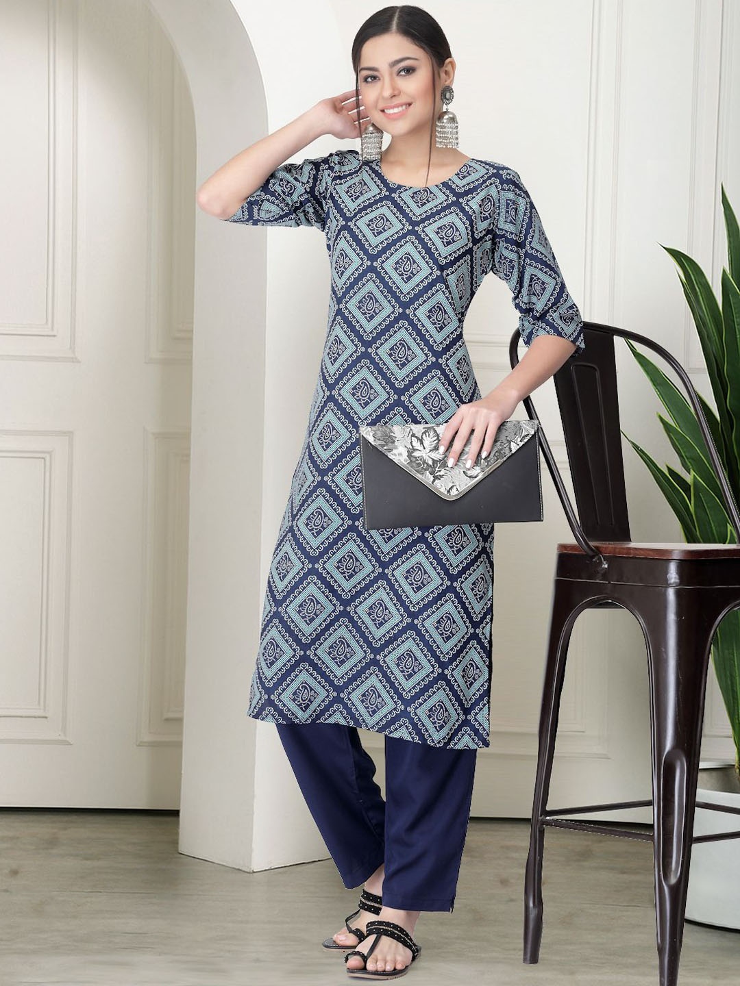 

7Threads Ethnic Motifs Printed Round Neck Kurta With Trousers, Blue