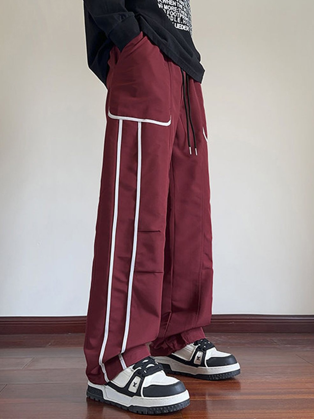 

StyleCast Men Loose Fit Cargos Trousers, Maroon