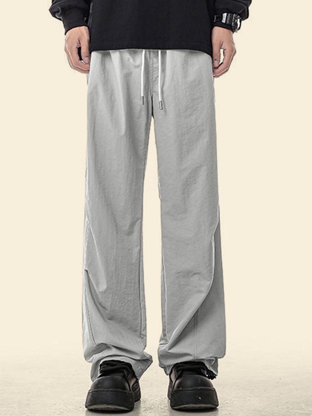 

StyleCast Men Loose Fit Mid-Rise Trouser, Grey