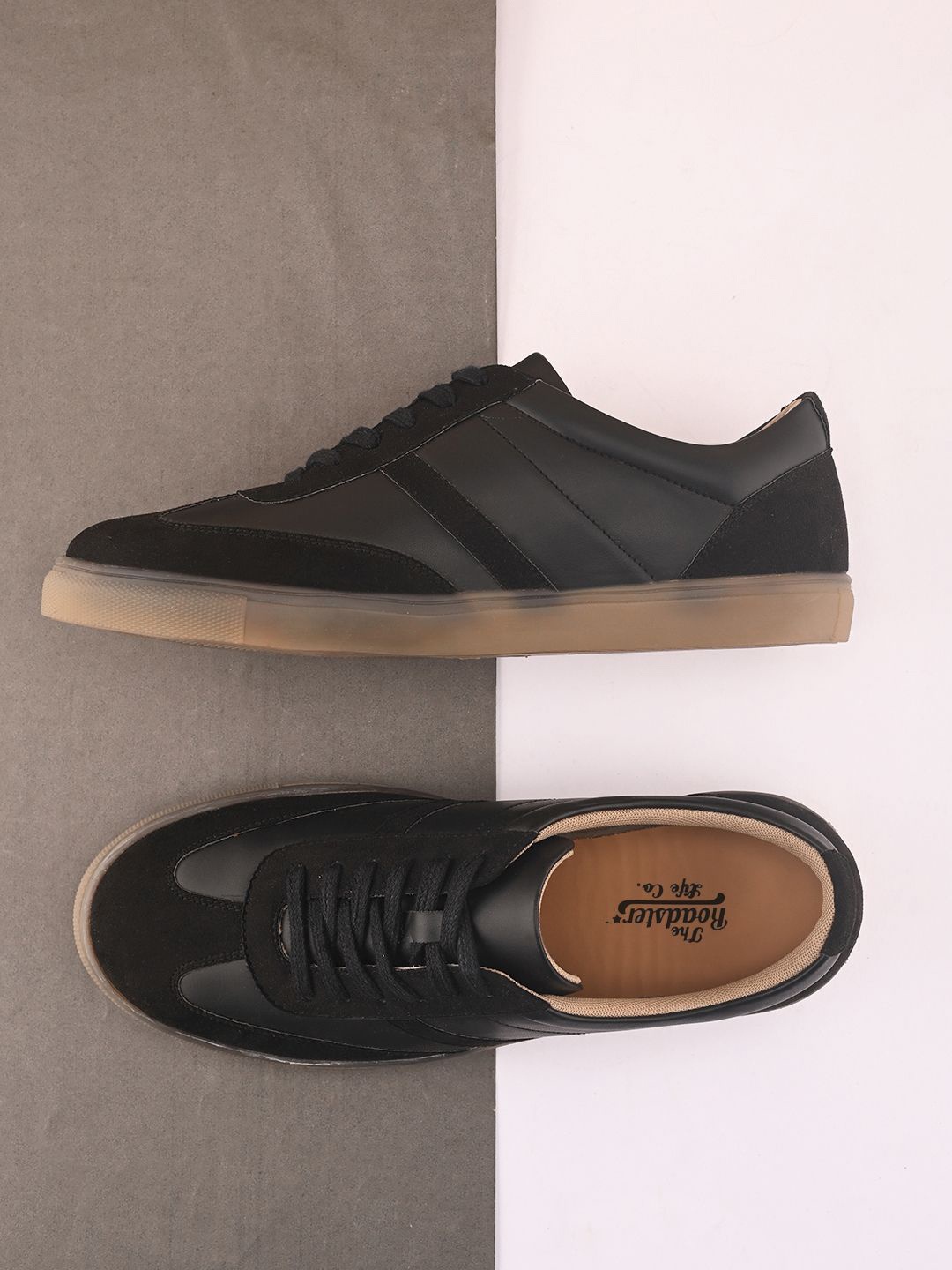 

The Roadster Lifestyle Co Men Round Toe Casual Sneakers, Black
