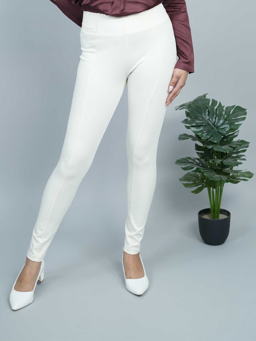 

Mlada Women Slim Fit Cotton Jeggings, Off white