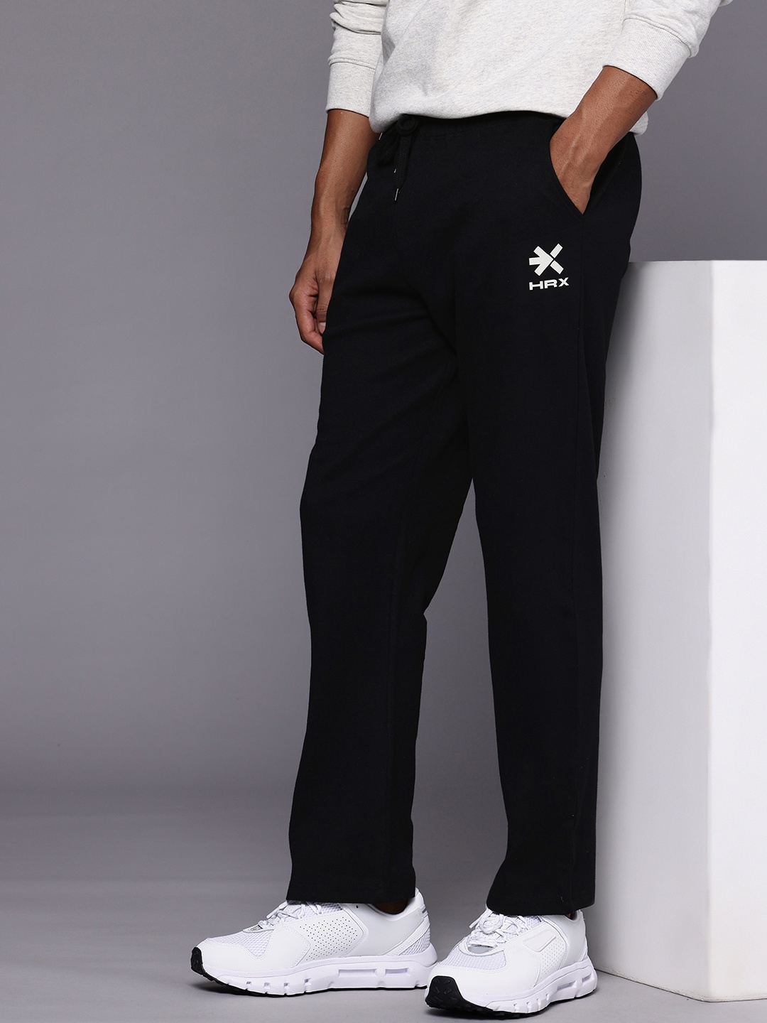 

HRX by Hrithik Roshan Lifestyle Relaxed Fit Track Pants, Black