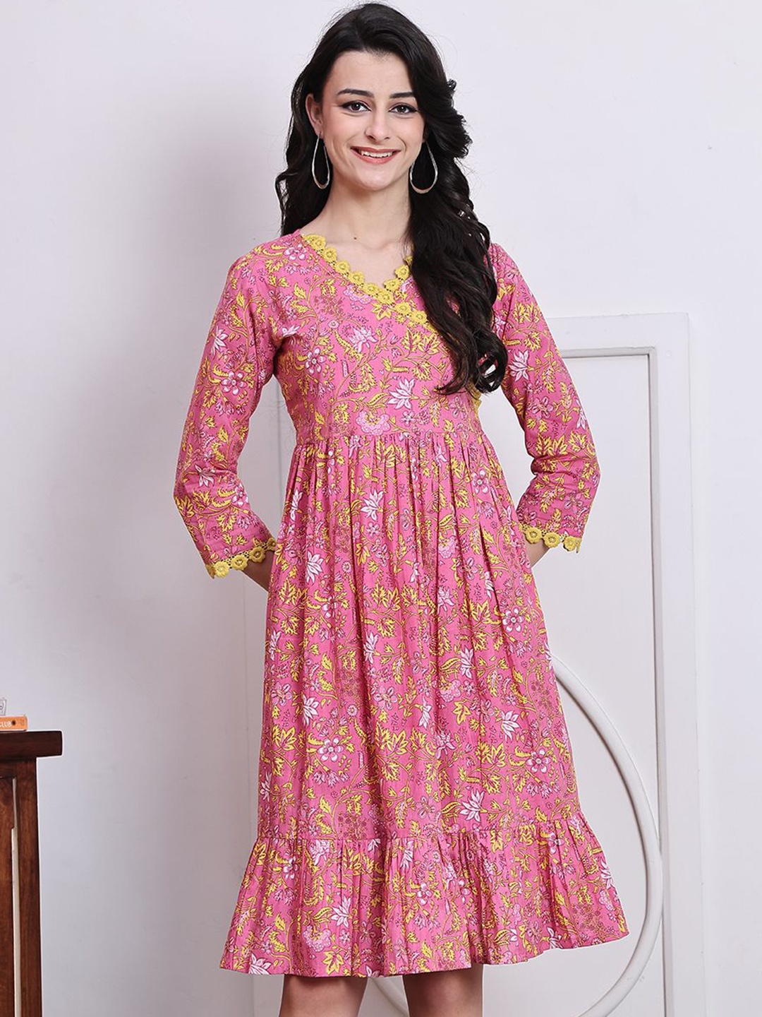 

Rajnandini Women Cotton Floral Printed Wrap Dress, Pink