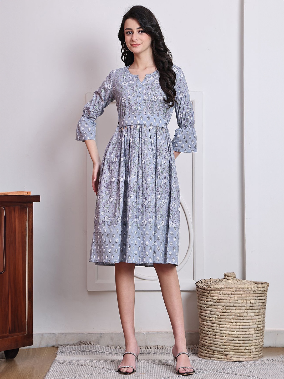 

Rajnandini Women Floral Printed A-Line Midi Dress, Grey