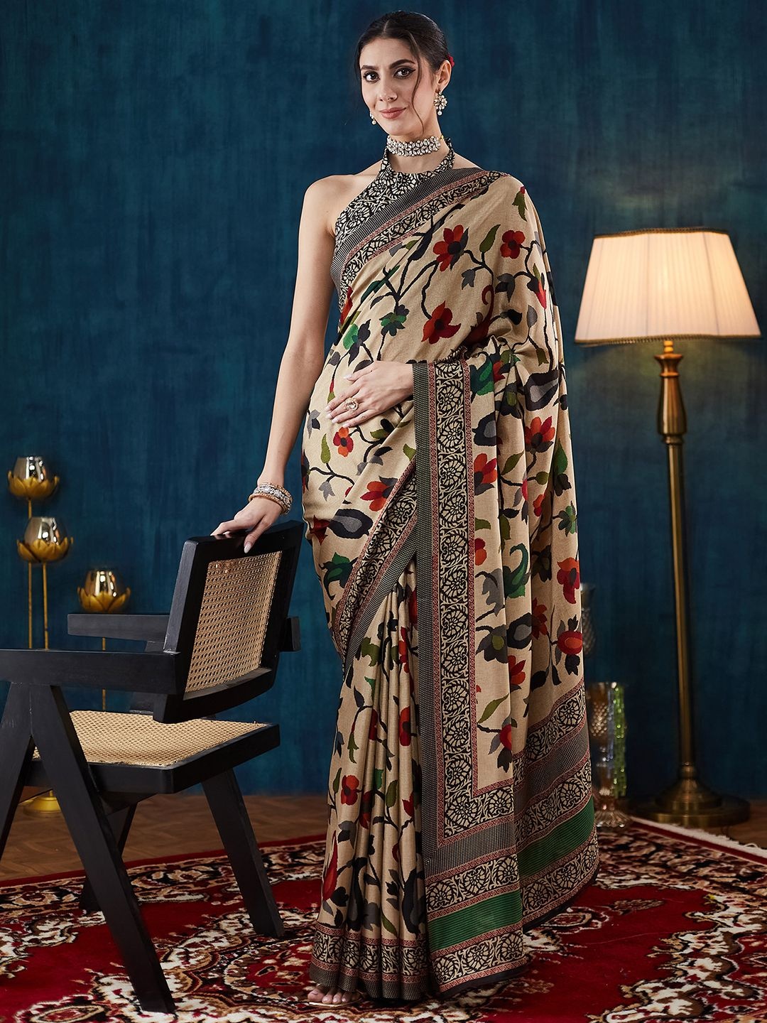 

KALINI Floral Printed Saree With Blouse Piece, Cream