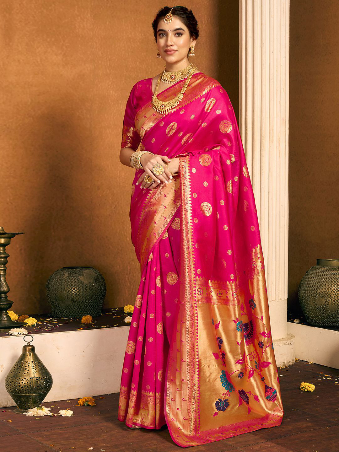 

KALINI Women Woven Design ZariPaithani Saree, Pink