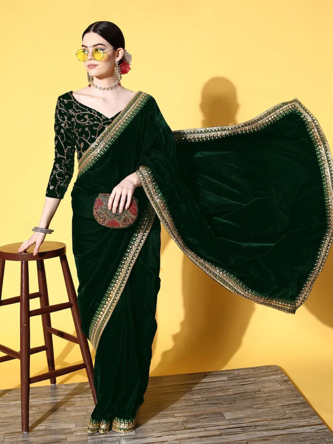 

Rujave Embroidered Velvet Saree, Green